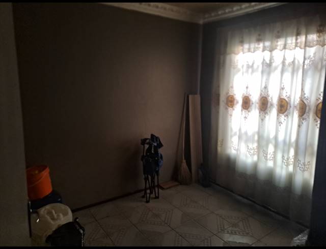3 BEDROOM HOUSE FOR SALE IN BOITEKONG